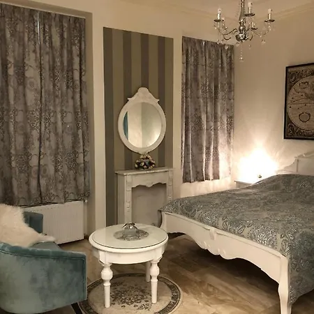 Kalitka Apartman شقة *