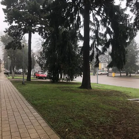 Kalitka Apartman شقة